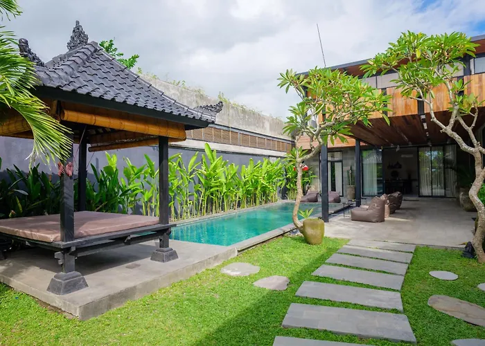 4 Bedroom Retreat - Access *