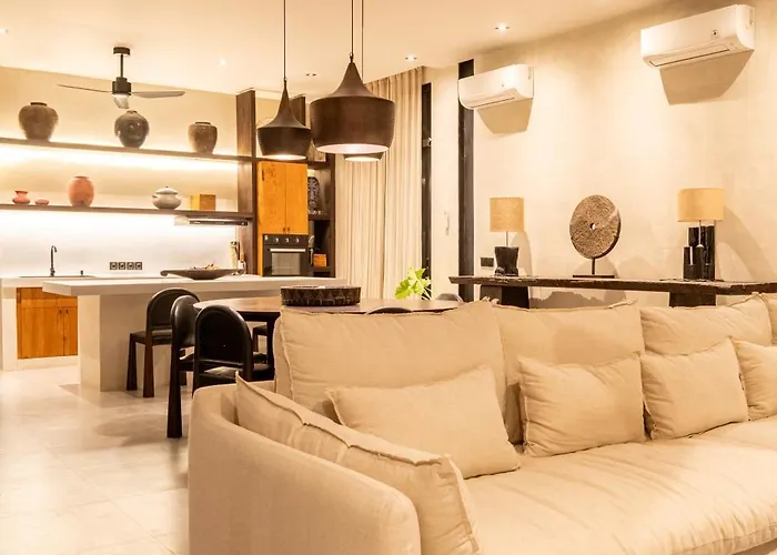 4 Bedroom Retreat - Access タナロット